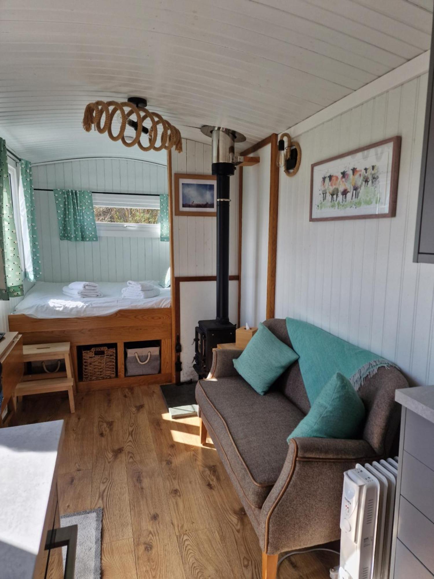Dalnoid Cottages & Treehouses Nr Glenshee Εξωτερικό φωτογραφία