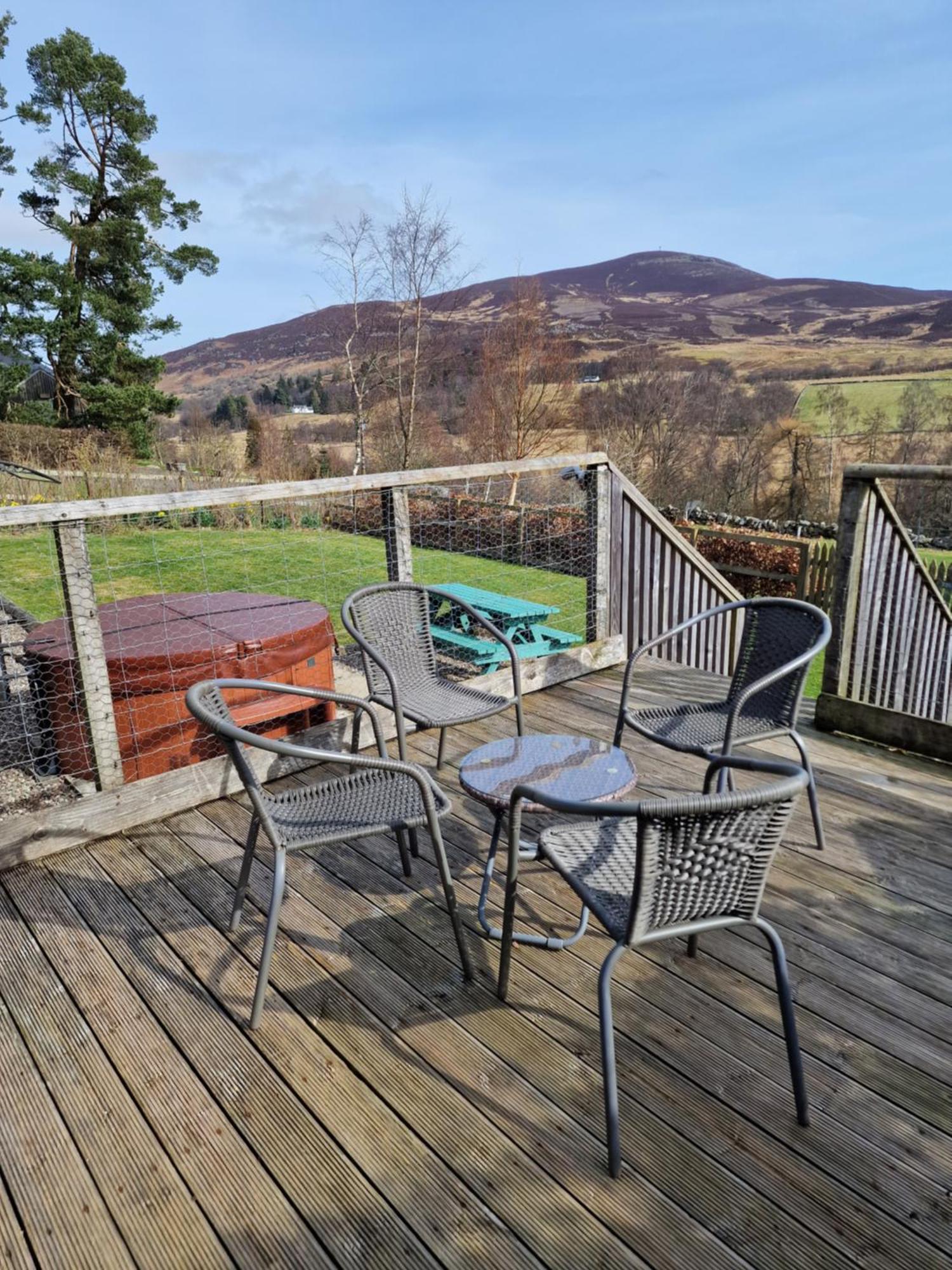 Dalnoid Cottages & Treehouses Nr Glenshee Εξωτερικό φωτογραφία
