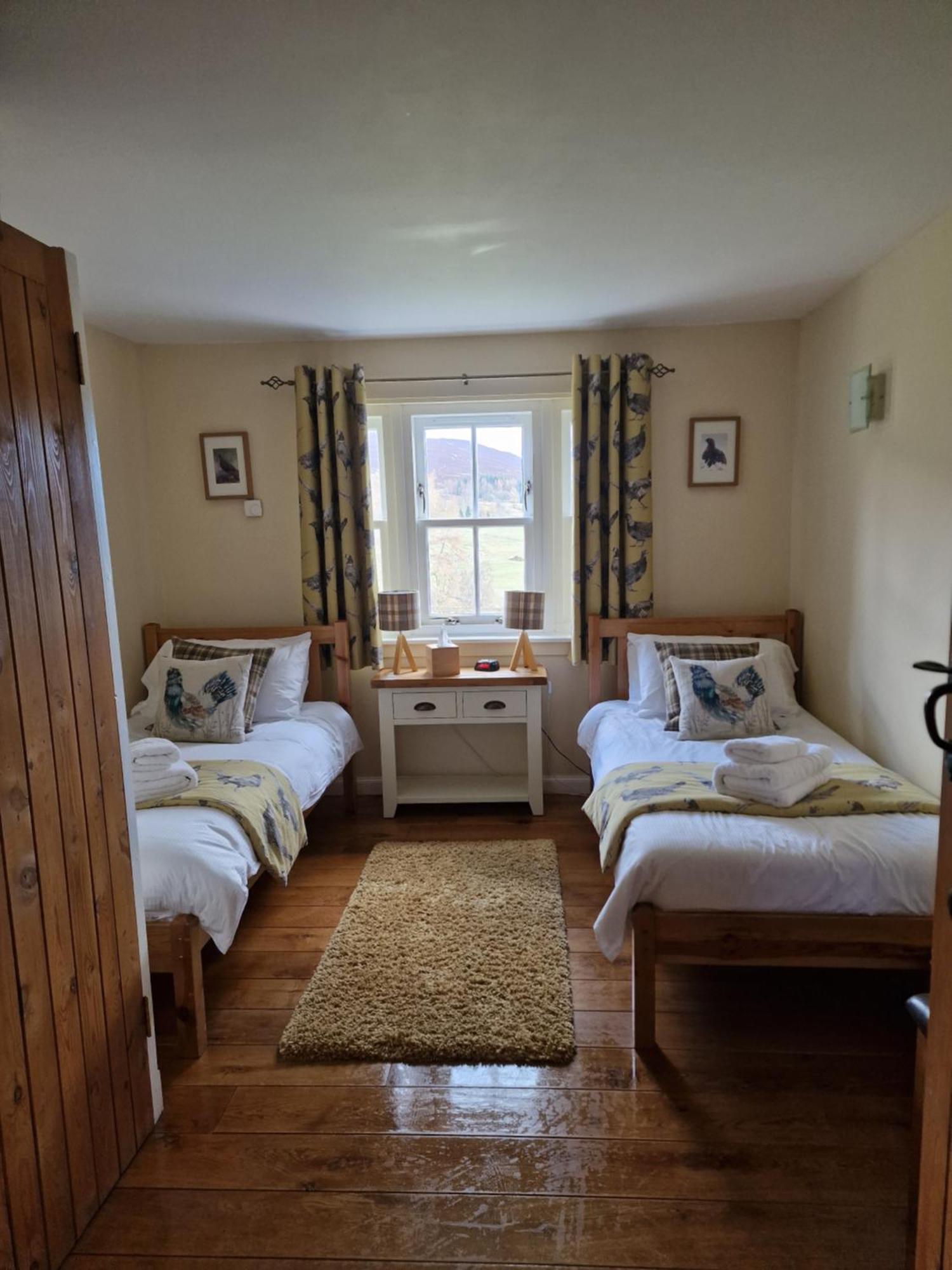 Dalnoid Cottages & Treehouses Nr Glenshee Εξωτερικό φωτογραφία