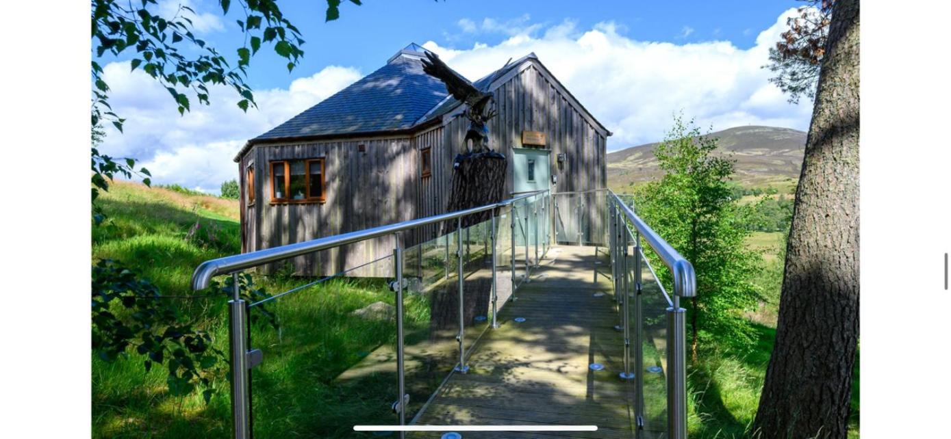 Dalnoid Cottages & Treehouses Nr Glenshee Εξωτερικό φωτογραφία