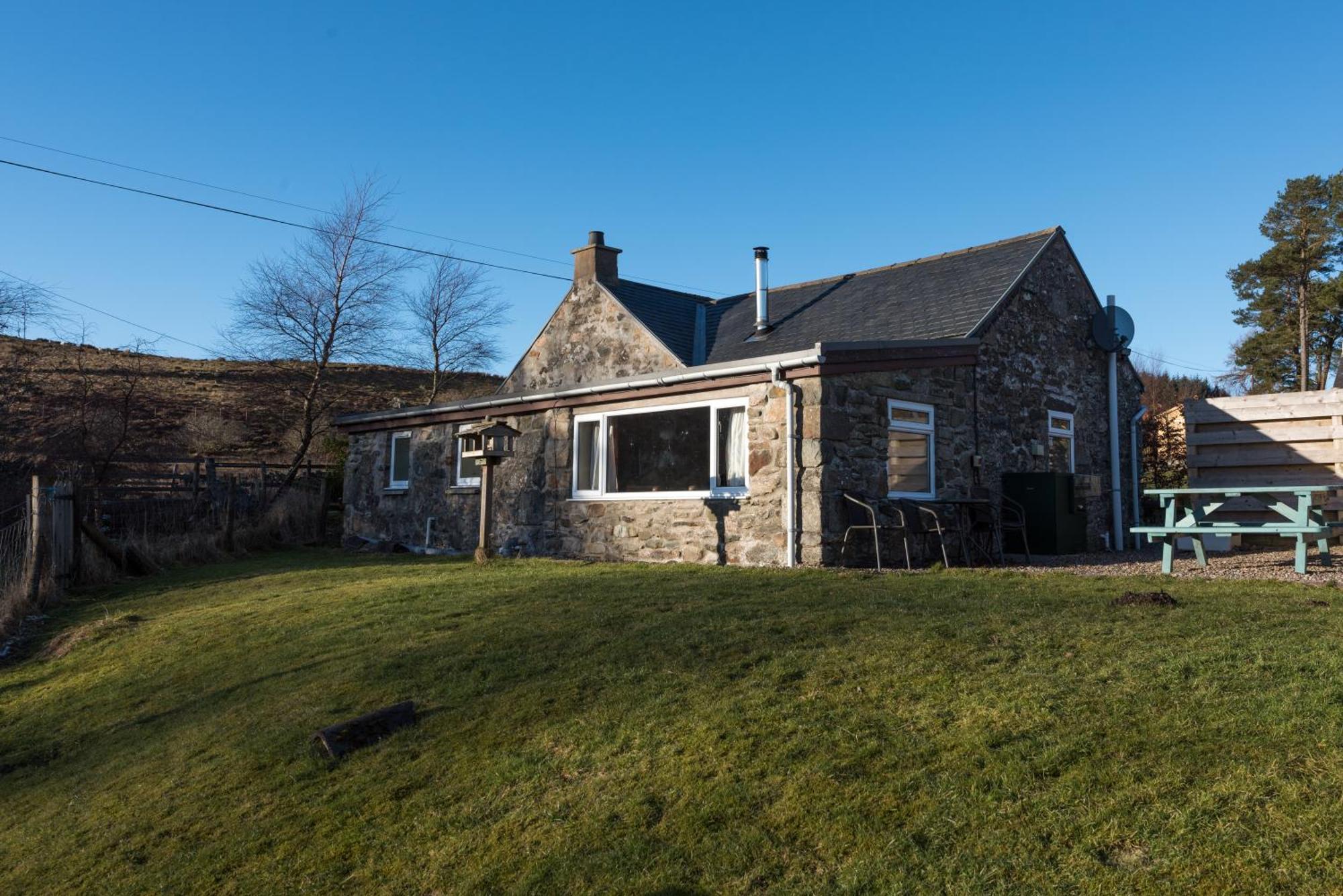 Dalnoid Cottages & Treehouses Nr Glenshee Εξωτερικό φωτογραφία