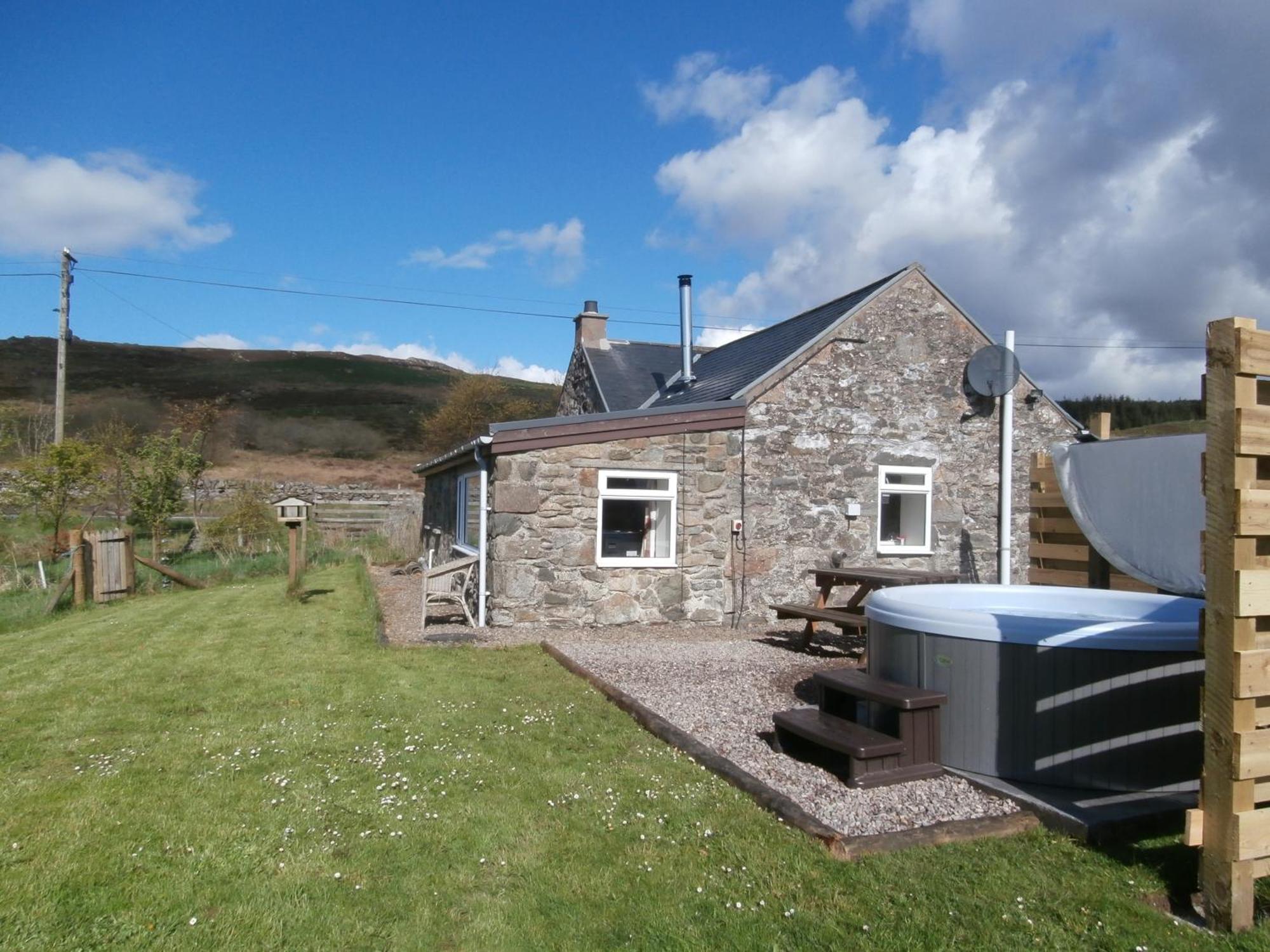 Dalnoid Cottages & Treehouses Nr Glenshee Εξωτερικό φωτογραφία